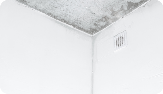 ściany wykończone gładzią w remontowanym pomieszczeniu